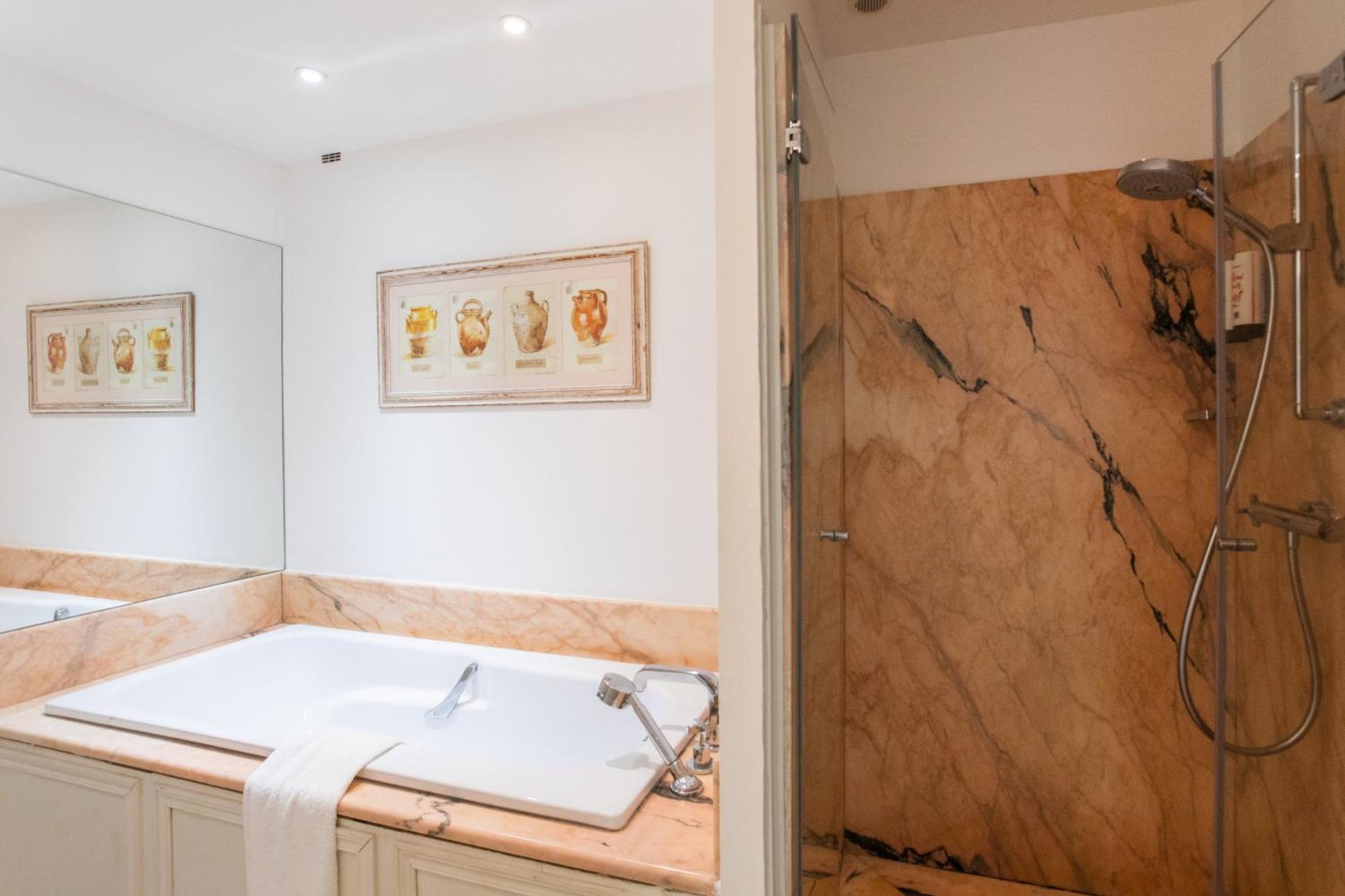 Hotel Le Verger Maelvi 格里莫 外观 照片